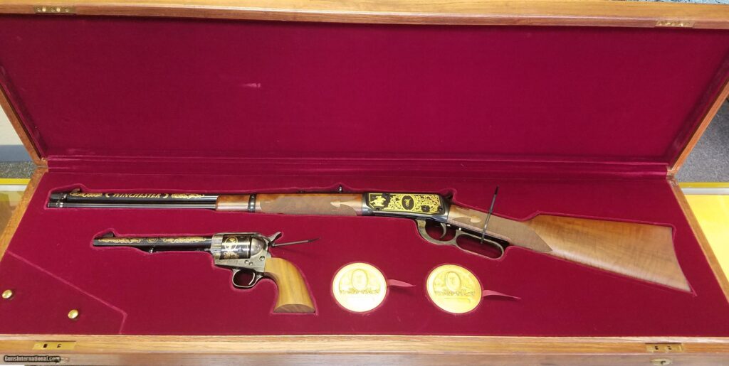 set commemorativo Winchester Colt